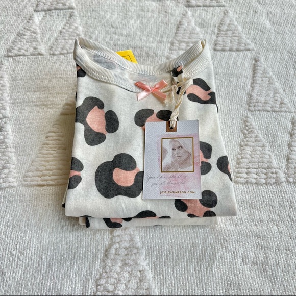 NWT Jessica Simpson 4 Piece Pajama Set - Picture 8 of 15